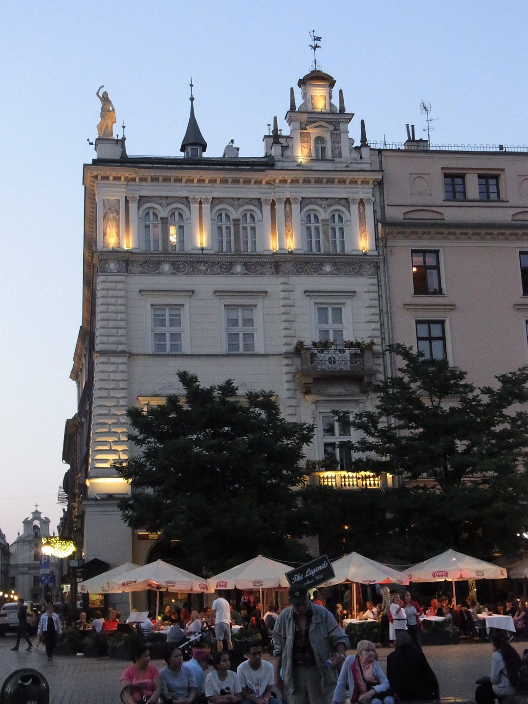 Restaurants on the Town Square